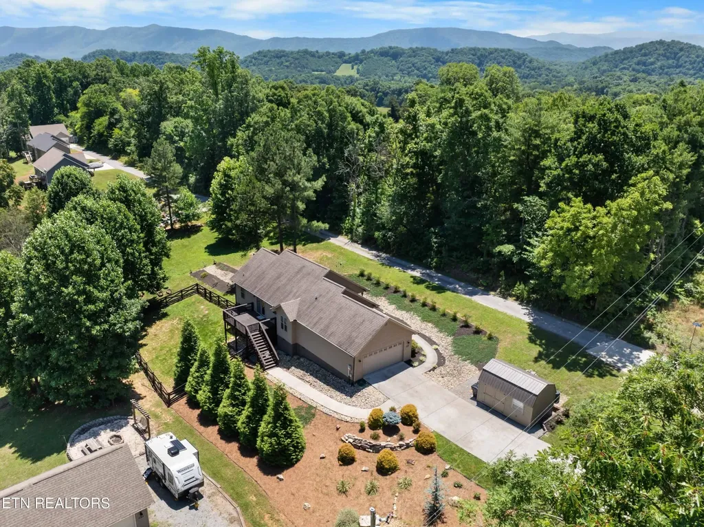 6336 Lanier Road Maryville TN 37801