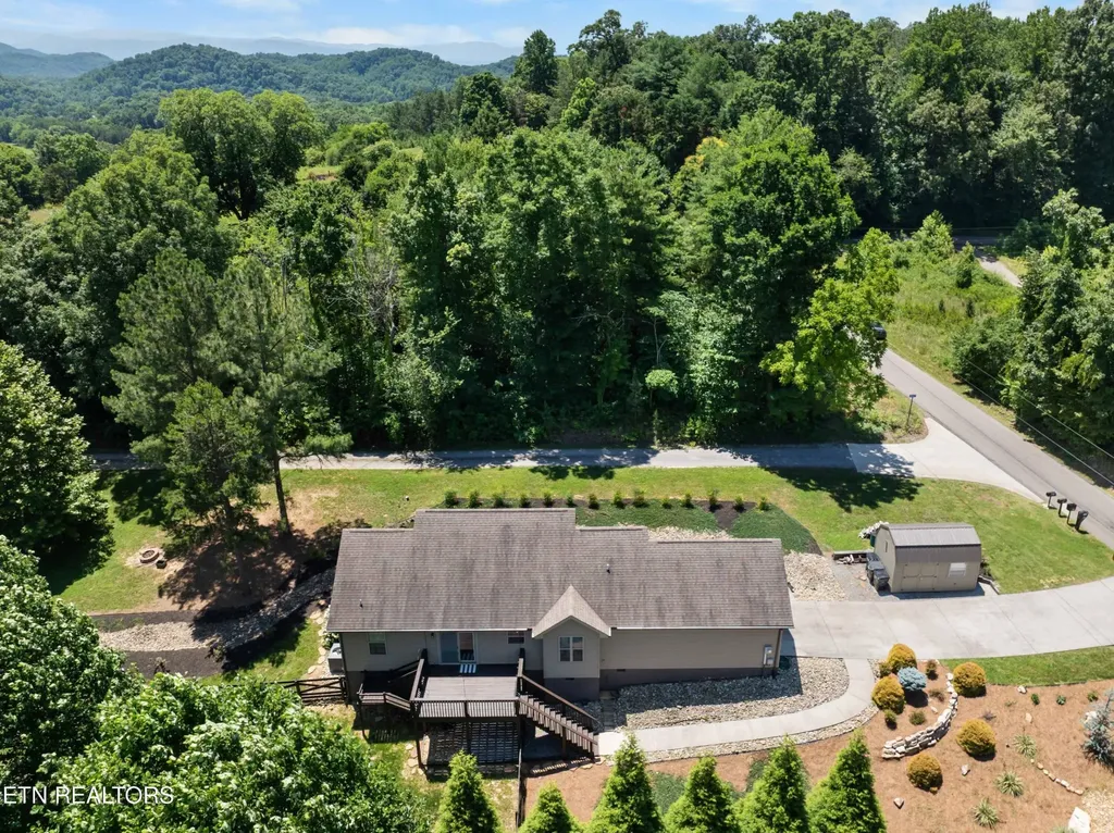 6336 Lanier Road Maryville TN 37801