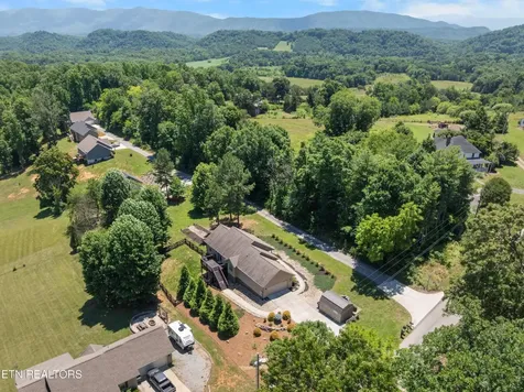 6336 Lanier Road Maryville TN 37801