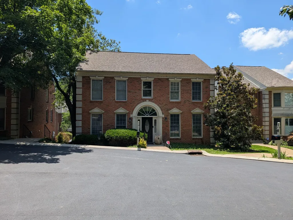 407 Clairton Court Nashville TN 37215