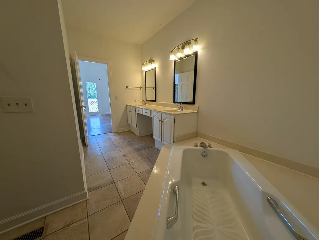 407 Clairton Court Nashville TN 37215