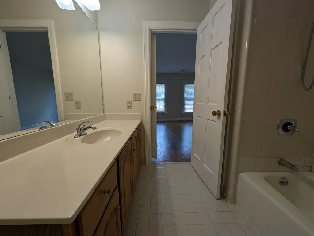 407 Clairton Court Nashville TN 37215