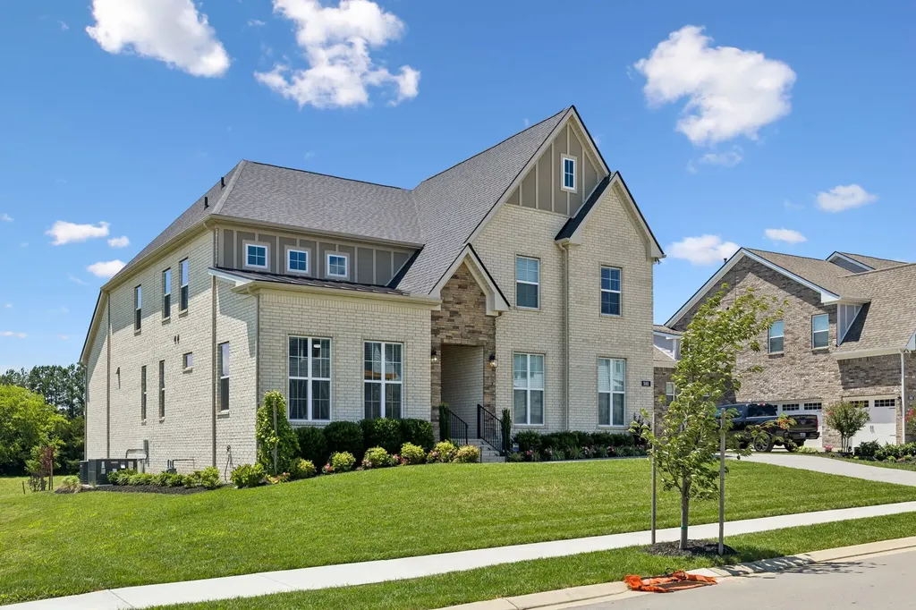 5011 High Park Hill Drive Arrington TN 37014