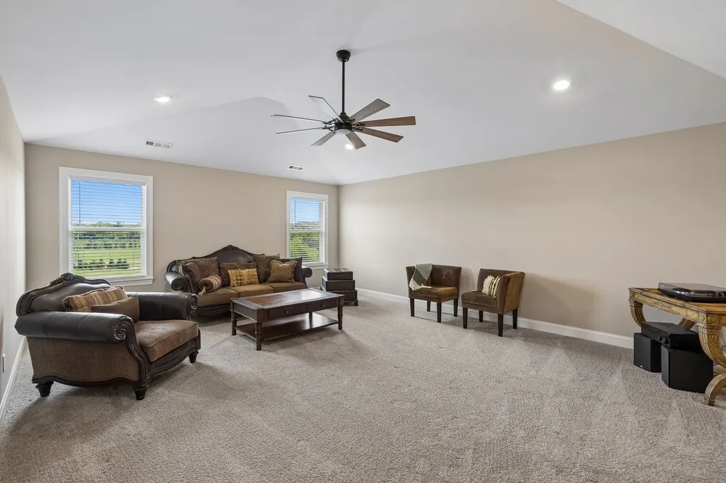 5011 High Park Hill Drive Arrington TN 37014