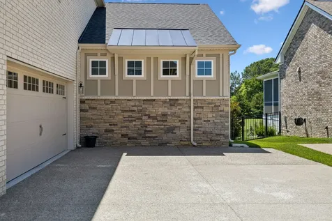 5011 High Park Hill Drive Arrington TN 37014