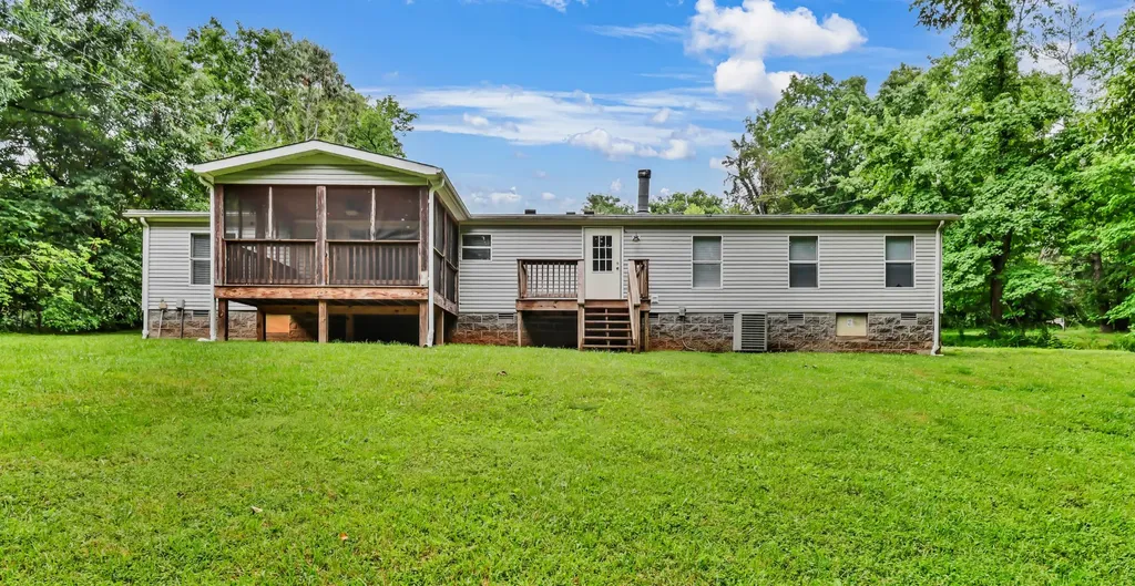 1252 West Road Clarksville TN 37040