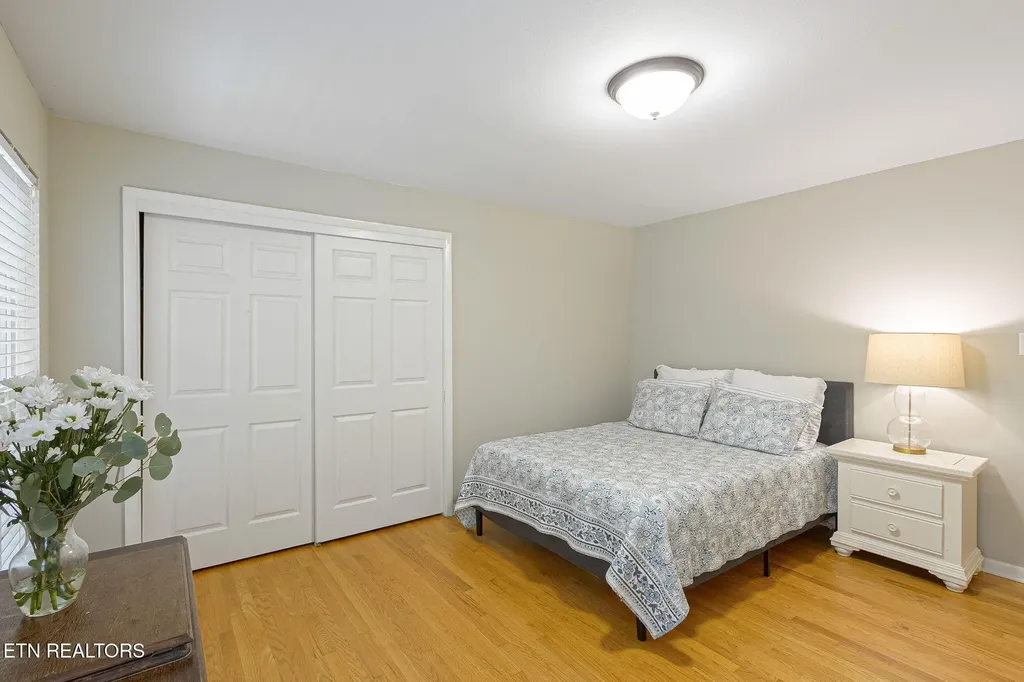 313 Forest Oak Drive Knoxville TN 37919