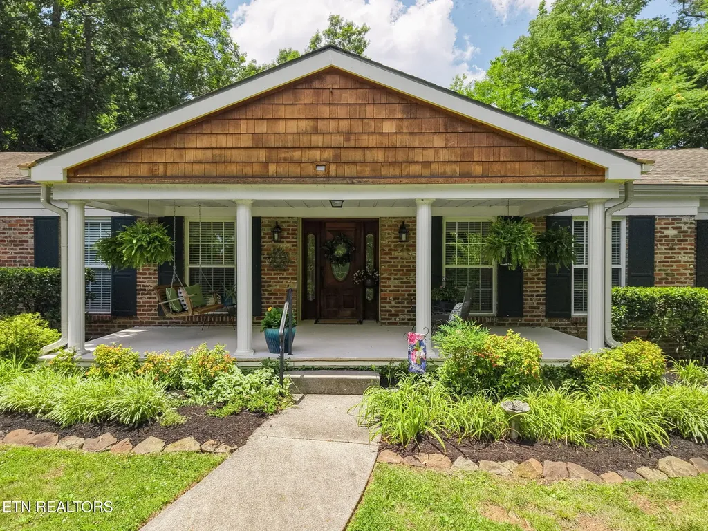 313 Forest Oak Drive Knoxville TN 37919
