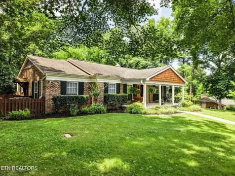 313 Forest Oak Drive Knoxville TN 37919