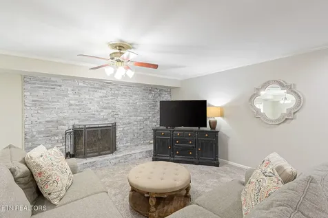313 Forest Oak Drive Knoxville TN 37919