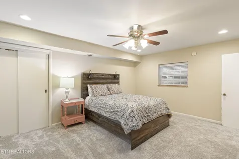 313 Forest Oak Drive Knoxville TN 37919
