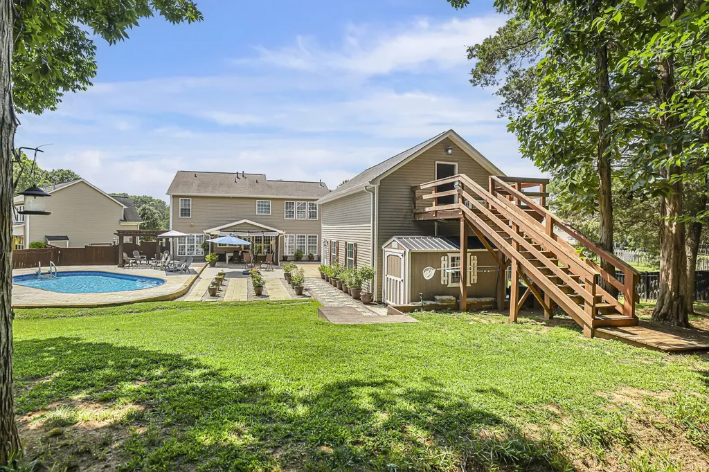 2235 Monthemer Cove Mount Juliet TN 37122