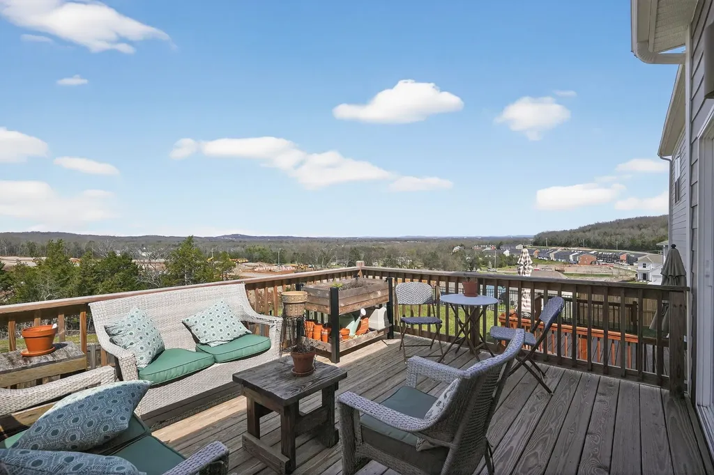 6132 Saxlingham Place Smyrna TN 37167