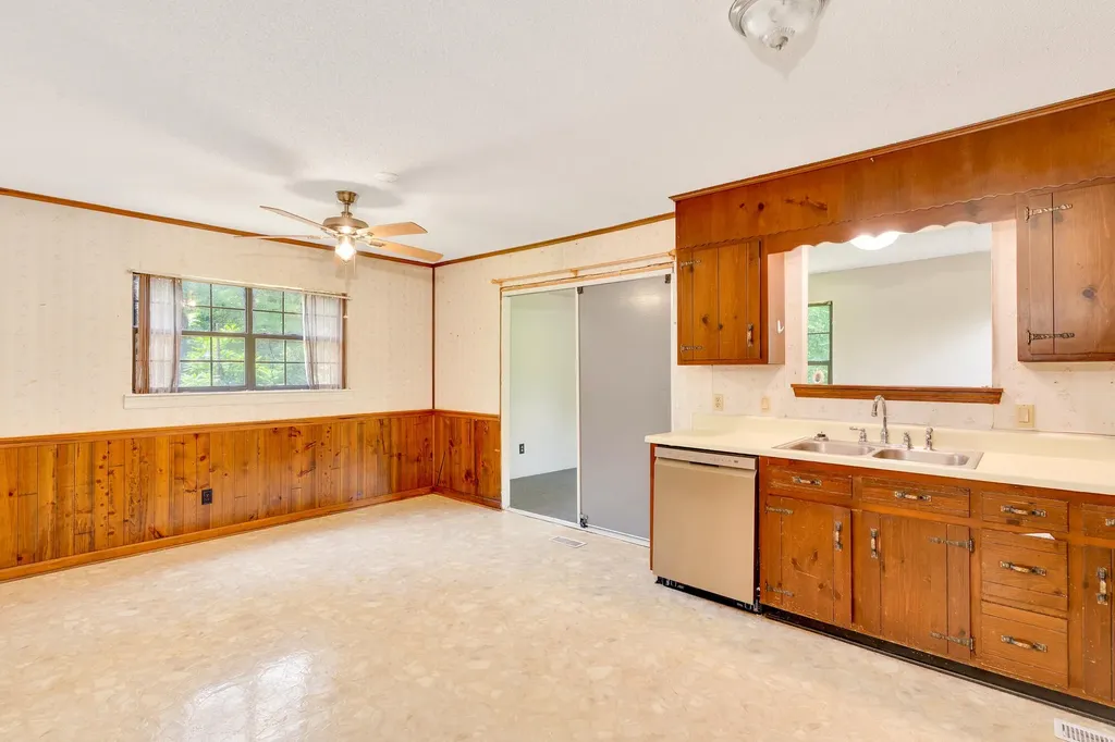 5885 Stonewall Drive Harrison TN 37341