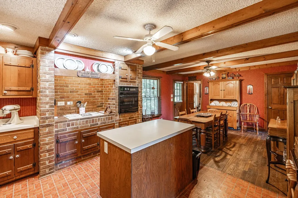 521 Utley Drive Goodlettsville TN 37072
