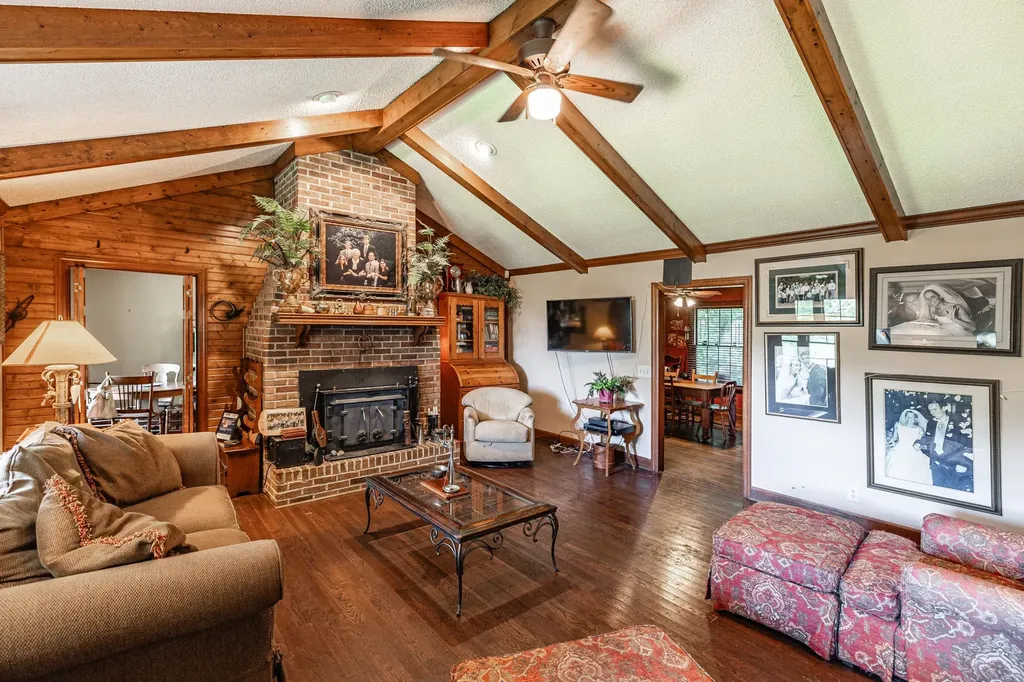 521 Utley Drive Goodlettsville TN 37072