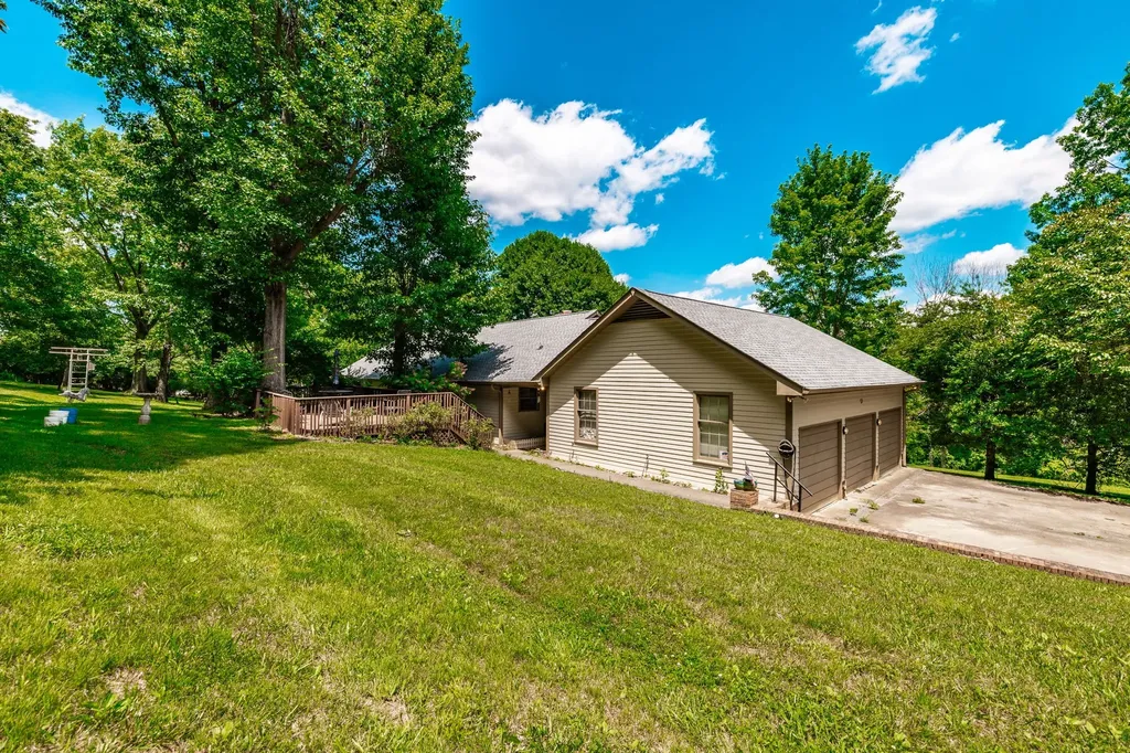 521 Utley Drive Goodlettsville TN 37072
