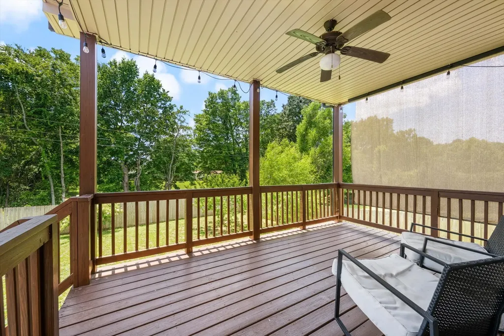 1496 Amberley Drive Clarksville TN 37043