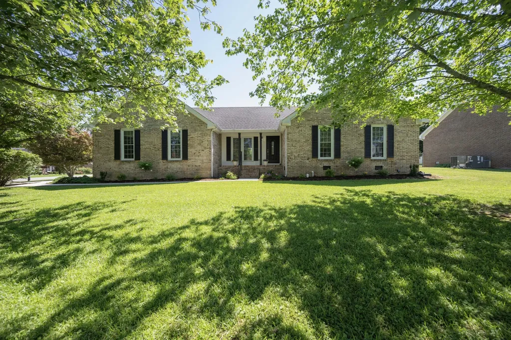 152 Greenbriar Circle Manchester TN 37355