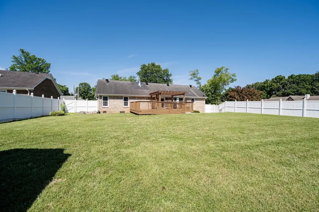 152 Greenbriar Circle Manchester TN 37355