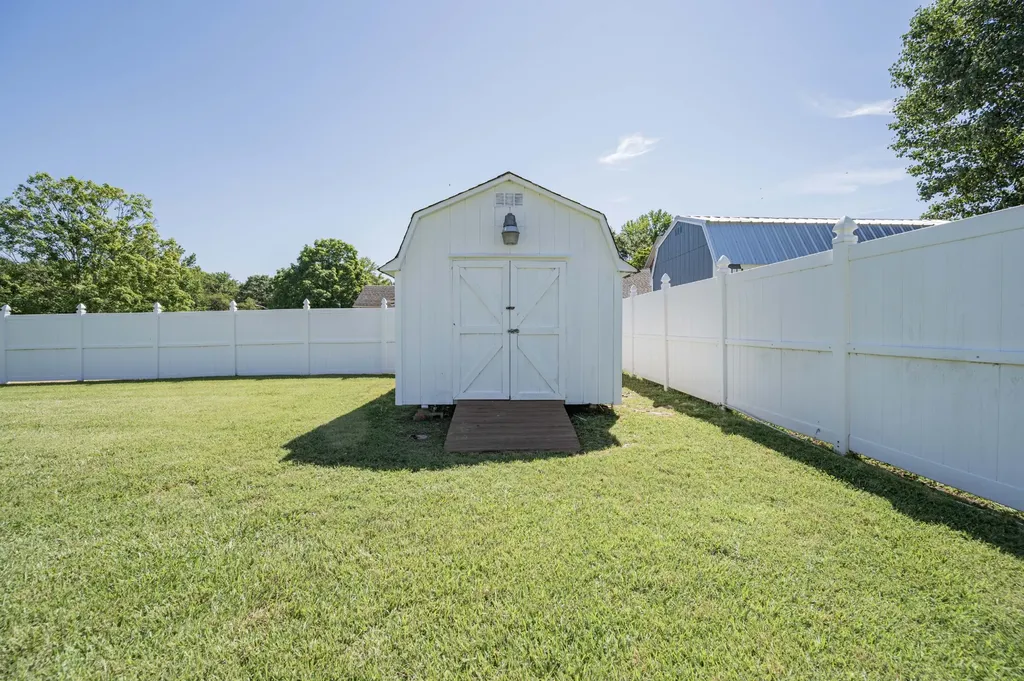 152 Greenbriar Circle Manchester TN 37355