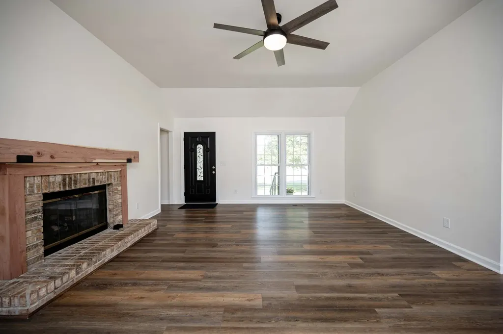 152 Greenbriar Circle Manchester TN 37355
