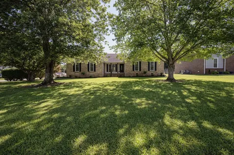 152 Greenbriar Circle Manchester TN 37355