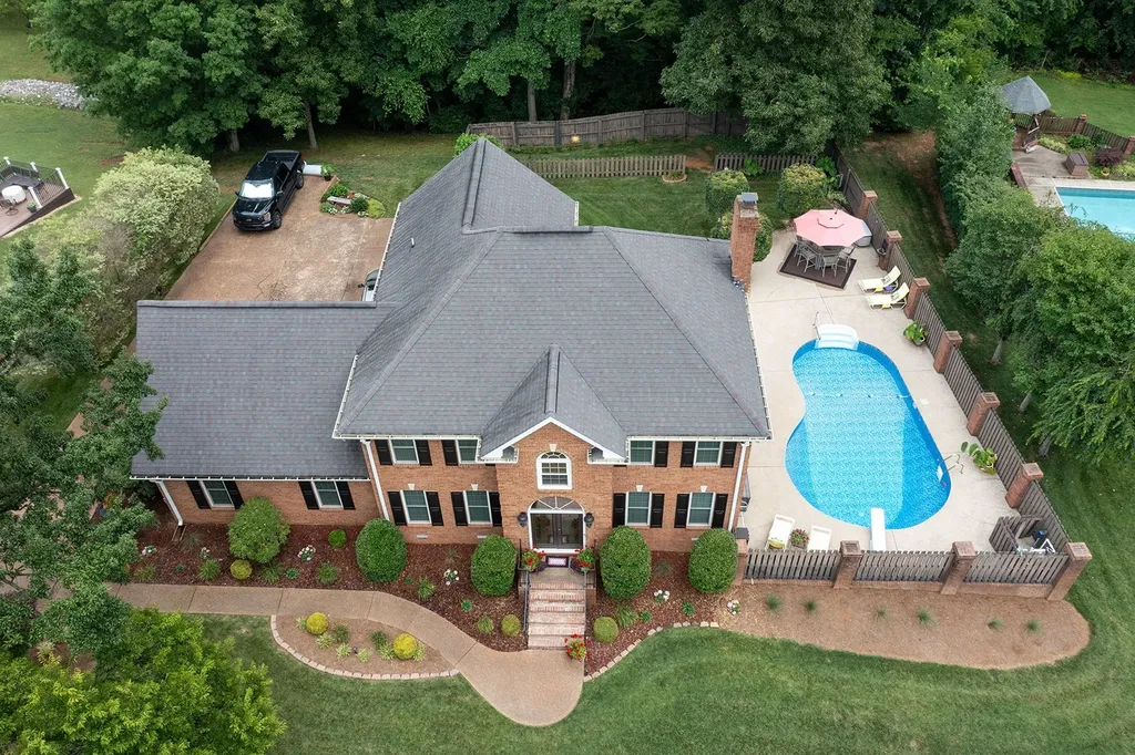 129 Baldridge Drive White House TN 37188