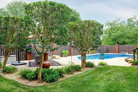 129 Baldridge Drive White House TN 37188