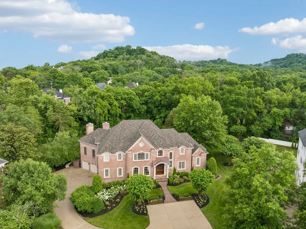 5213 Colfax Court Brentwood TN 37027