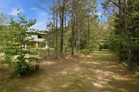 1405 Trace Creek Road Hohenwald TN 38462