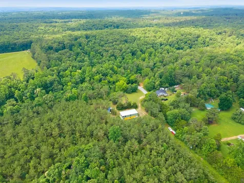 1405 Trace Creek Road Hohenwald TN 38462