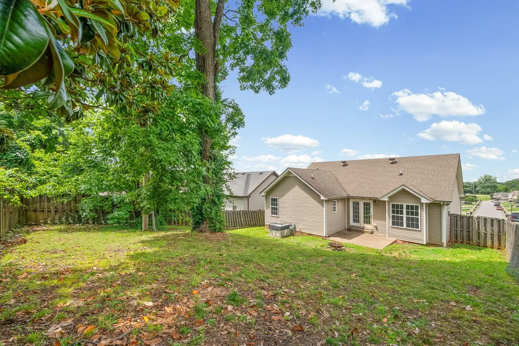 709 Arrowfield Drive Clarksville TN 37042