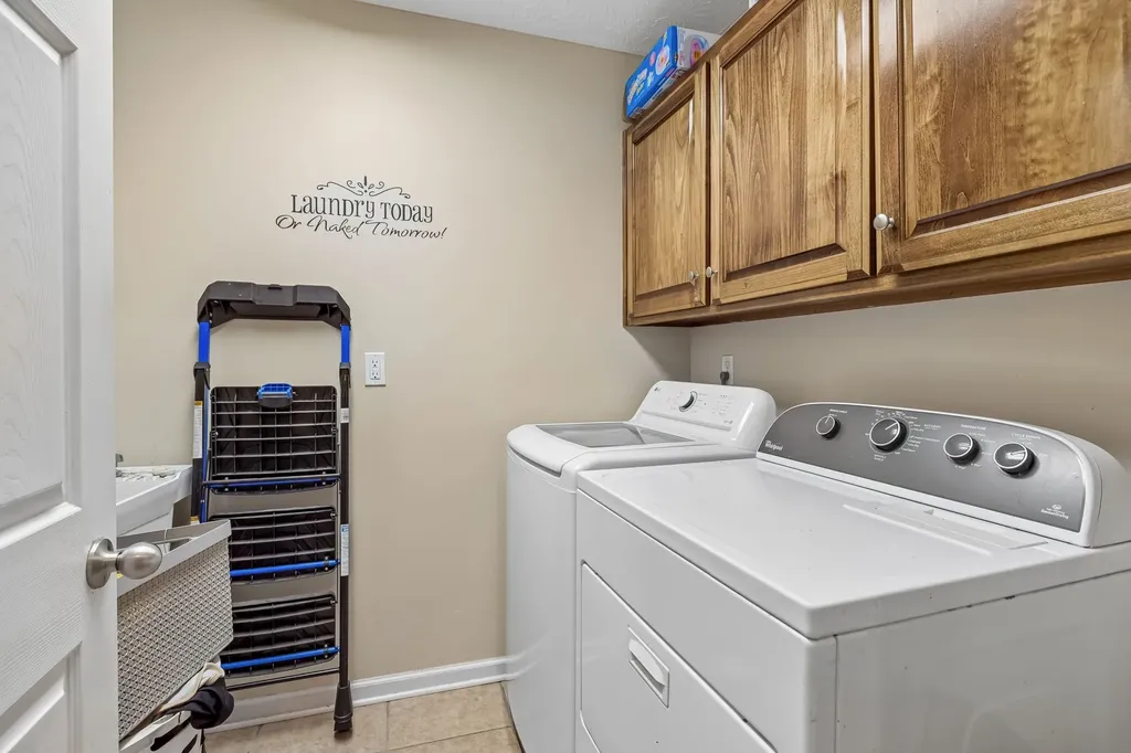 112 Kelly Lane Lafayette TN 37083