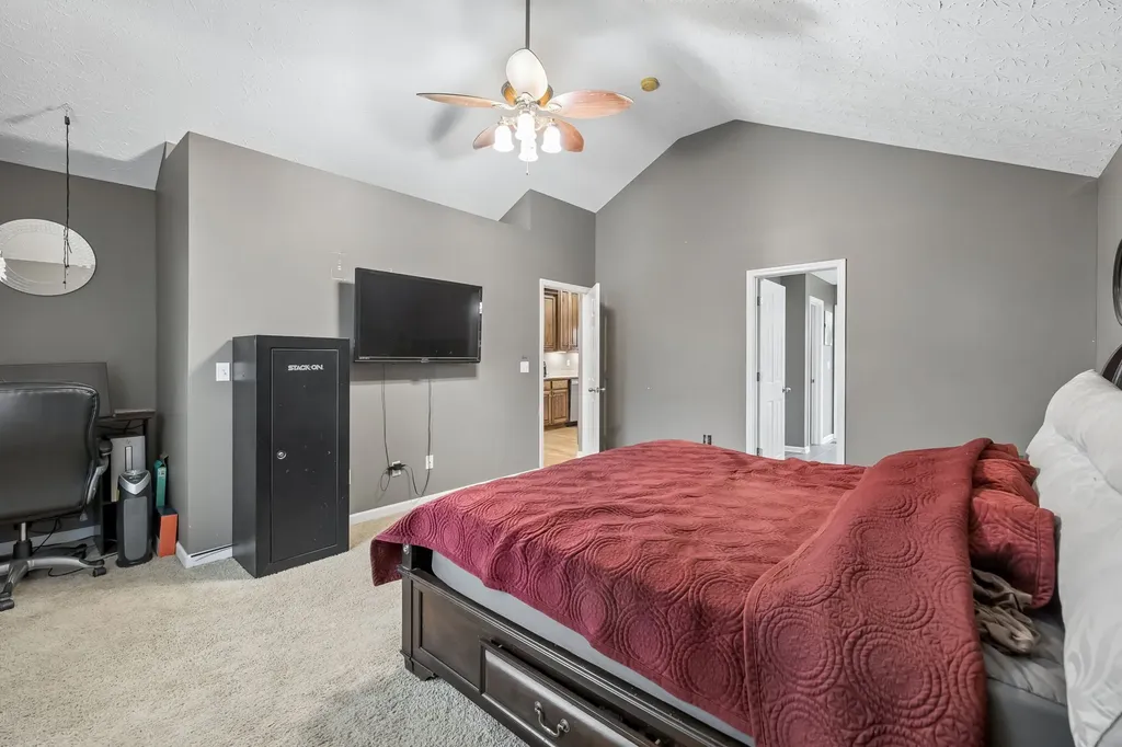 112 Kelly Lane Lafayette TN 37083