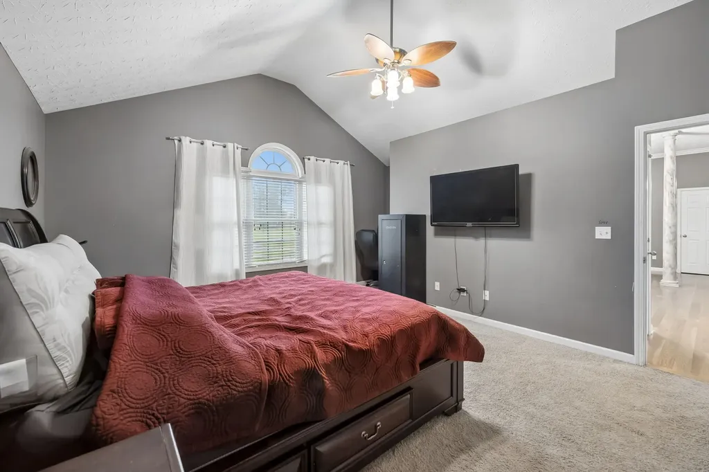 112 Kelly Lane Lafayette TN 37083