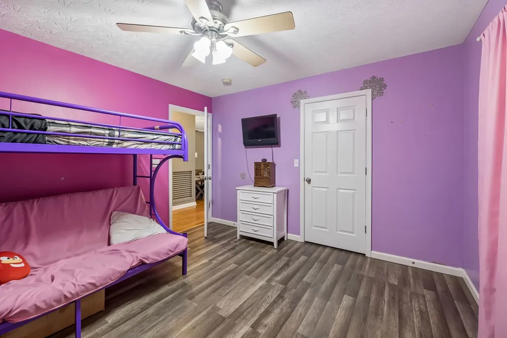112 Kelly Lane Lafayette TN 37083
