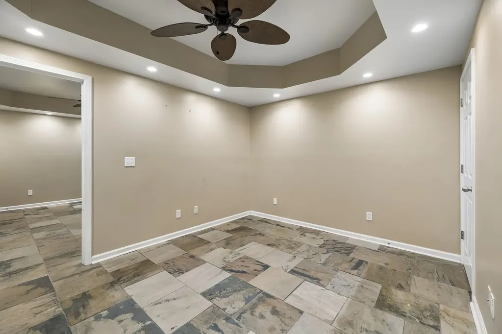 112 Kelly Lane Lafayette TN 37083