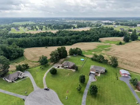 112 Kelly Lane Lafayette TN 37083