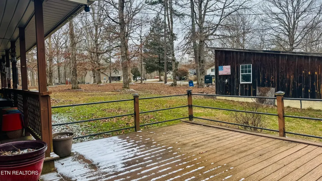 357 Pine Creek Road Oneida TN 37841