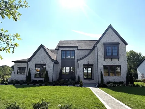 510 St Charles Drive Arrington TN 37014
