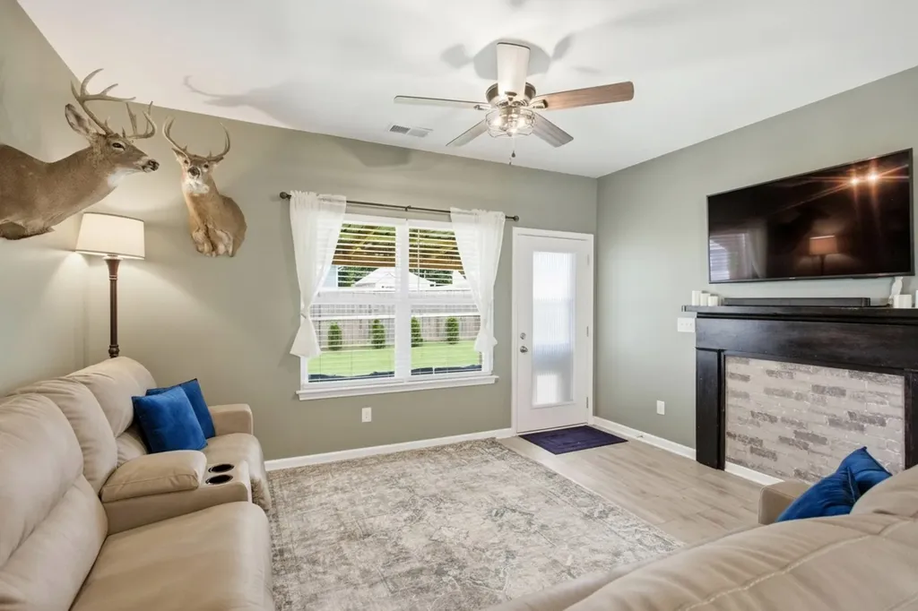 2108 Franks Court Columbia TN 38401