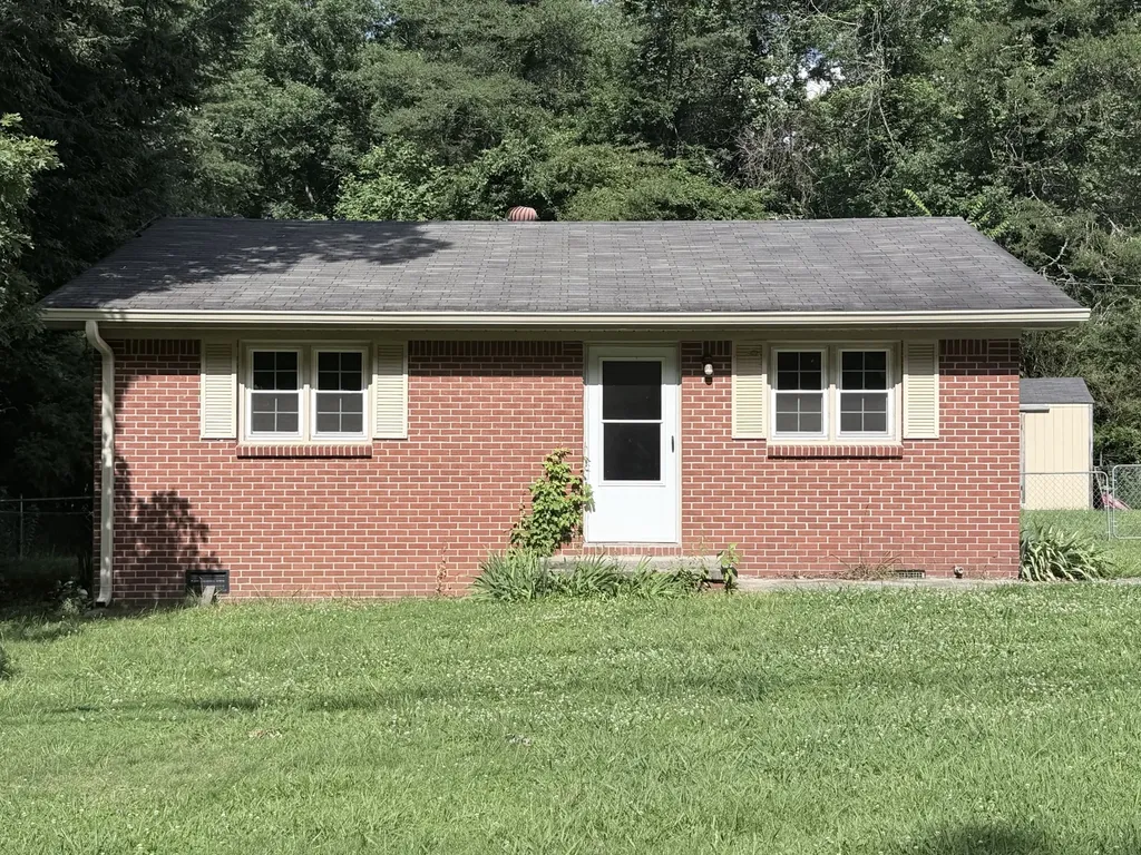 2886 Pigeon Springs Road Tracy City TN 37387