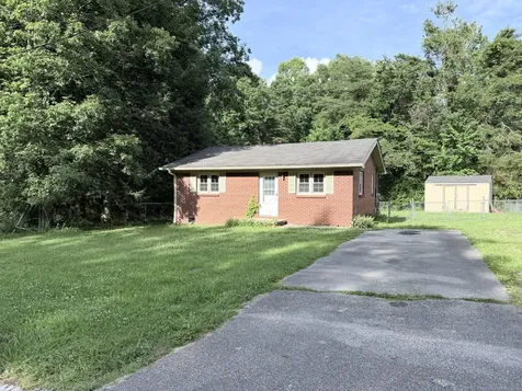 2886 Pigeon Springs Road Tracy City TN 37387