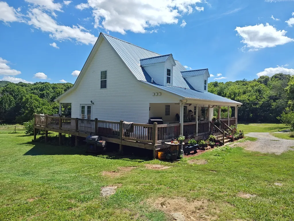 2770 Beech Log Road Watertown TN 37184