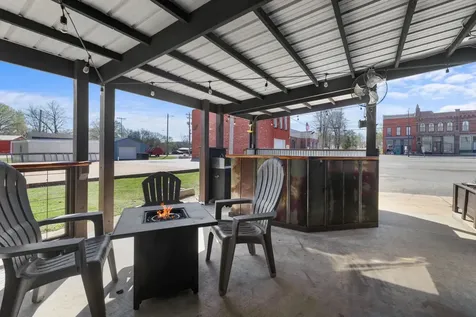 106 Northside Square Petersburg TN 37144
