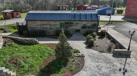 106 Northside Square Petersburg TN 37144