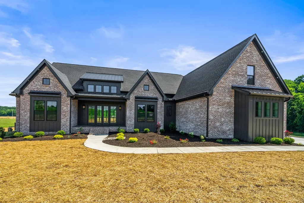 293 Aplin Branch Road Cottontown TN 37048
