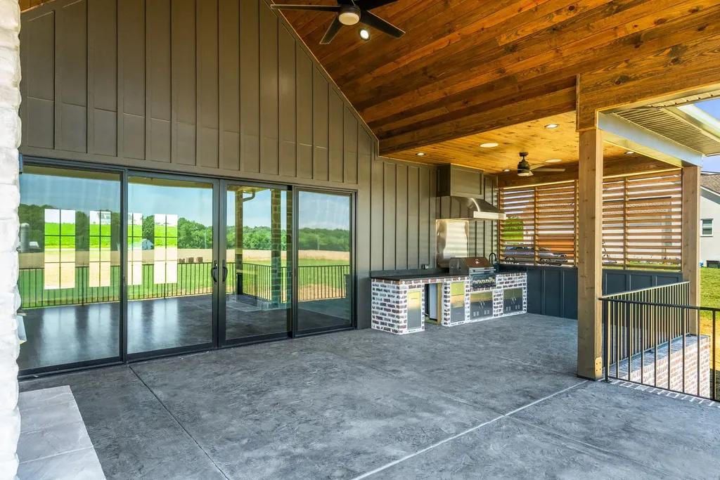 293 Aplin Branch Road Cottontown TN 37048