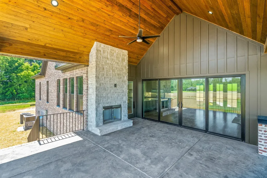 293 Aplin Branch Road Cottontown TN 37048